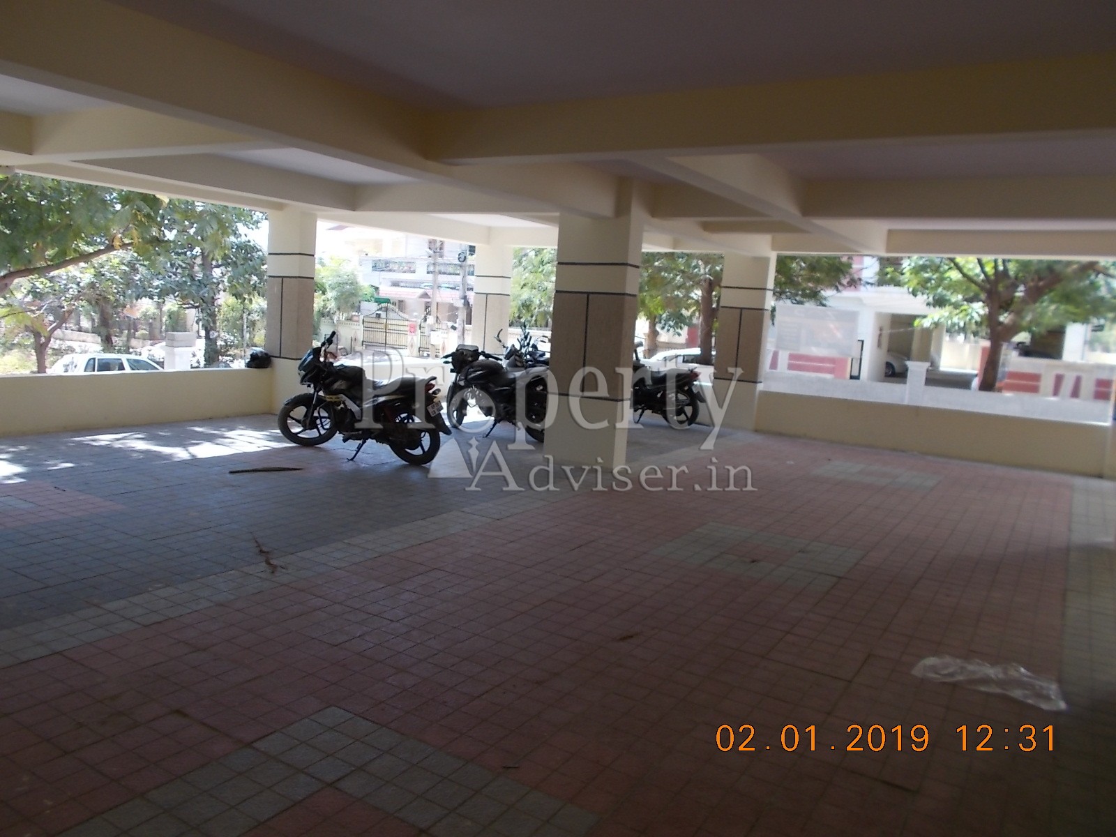 Spacious Car Parking