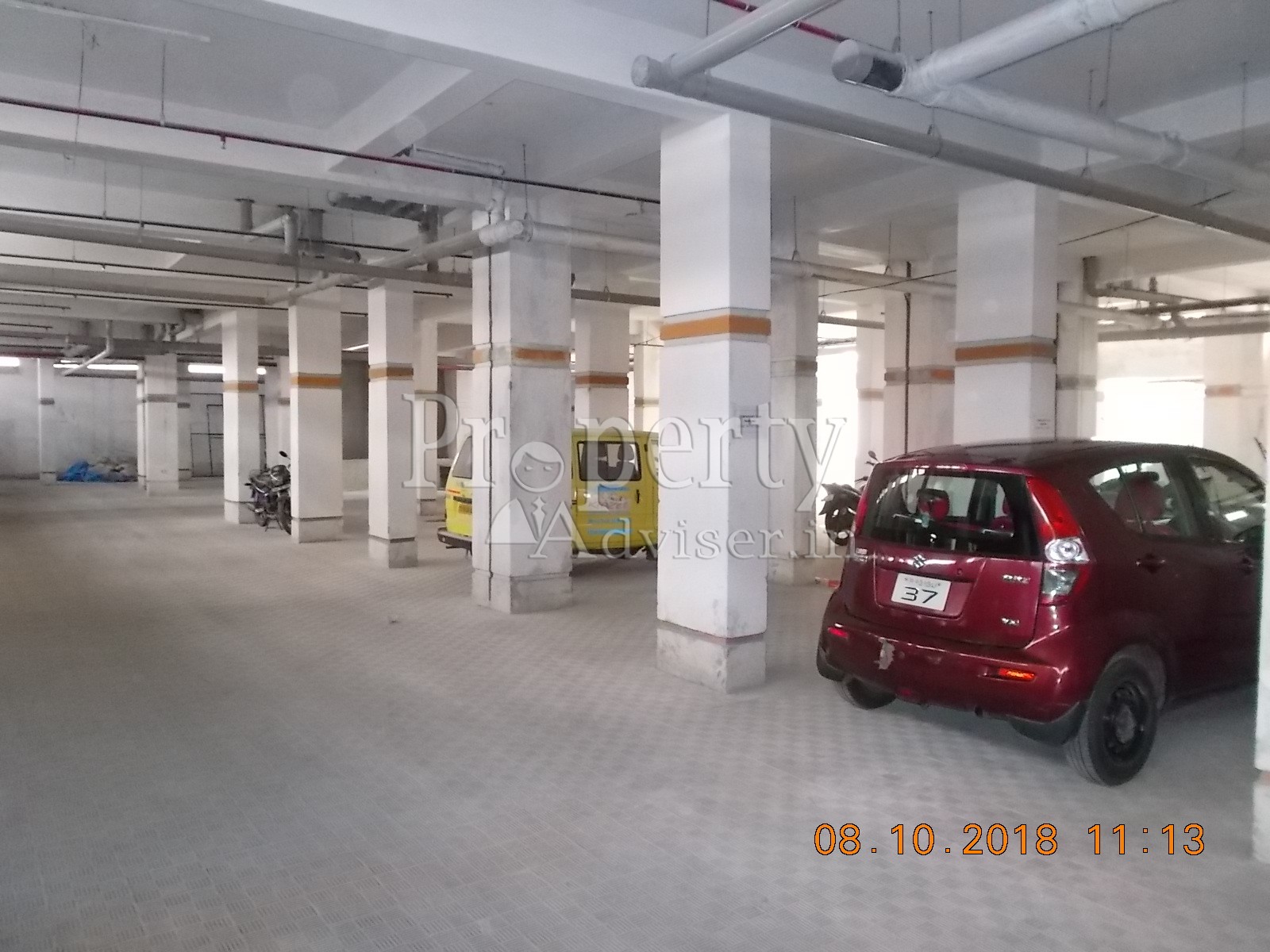 Spacious Car Parking