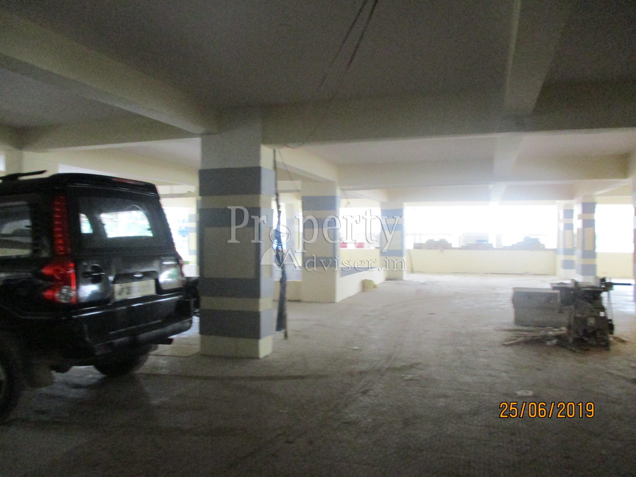 Spacious Parking